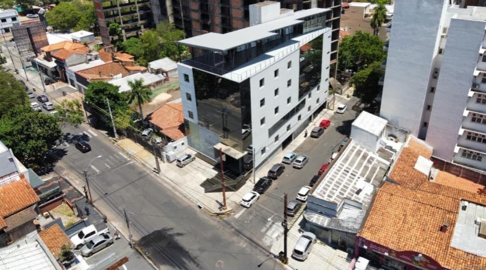 Vendo Edificio de 2.613 m2 en Esquina, Av. Perú y Rio de Janeiro - CLOF7035752