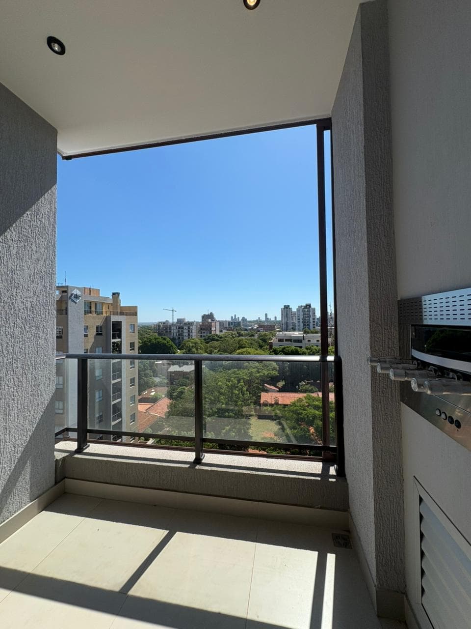 DEPTO EN ALQUILER – SEMI AMOBLADO EDIF SPIRIT DE GAULLE | VILLA MORRA