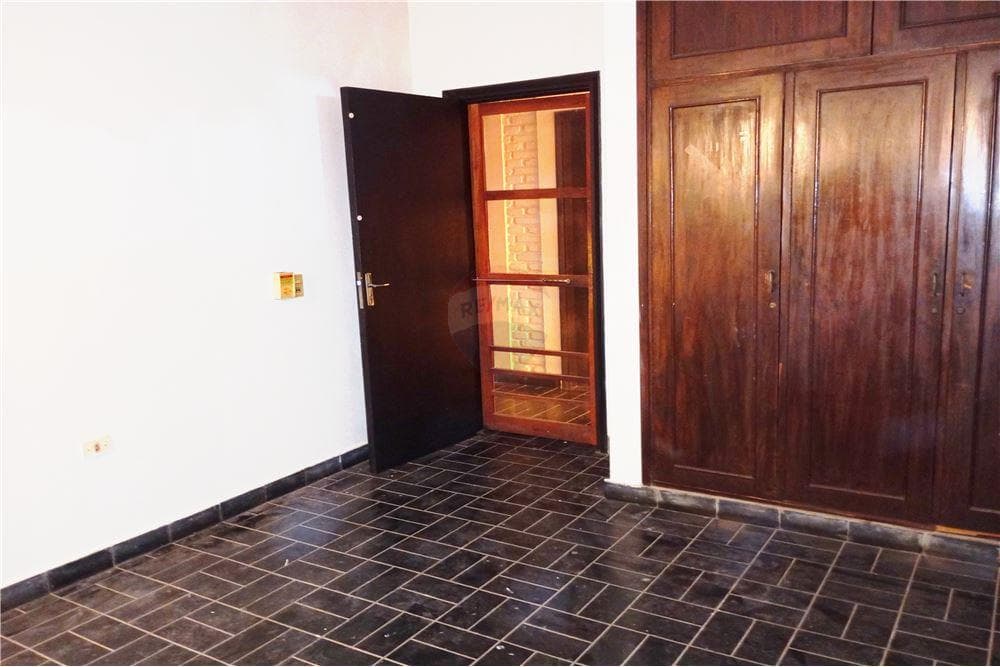 Alquilo casa 5 dormitorios con piscina – 3