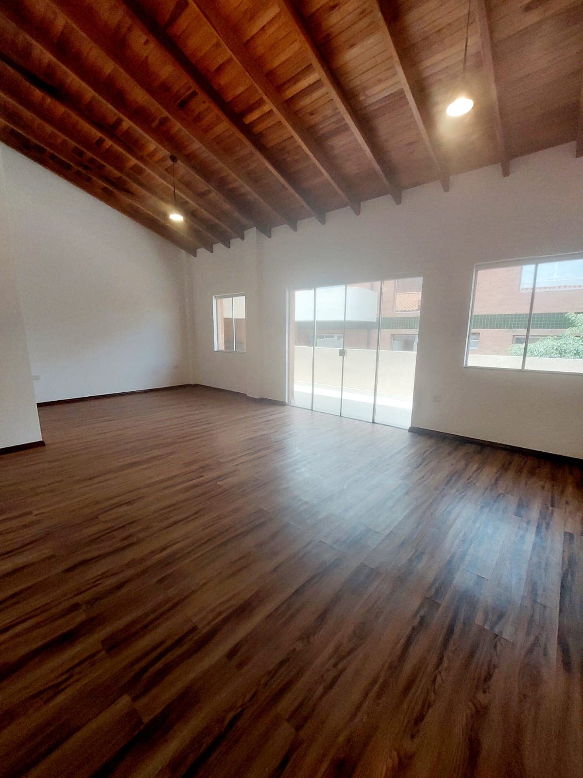 Departamento En Alquiler De 3 Habitaciones Zona Doña Angela. – 2