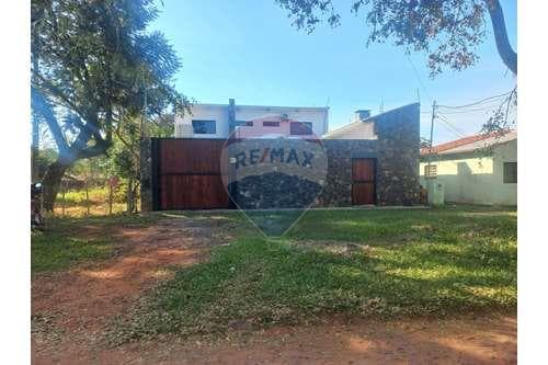 Casa-alquiler-py Central Luque – 2