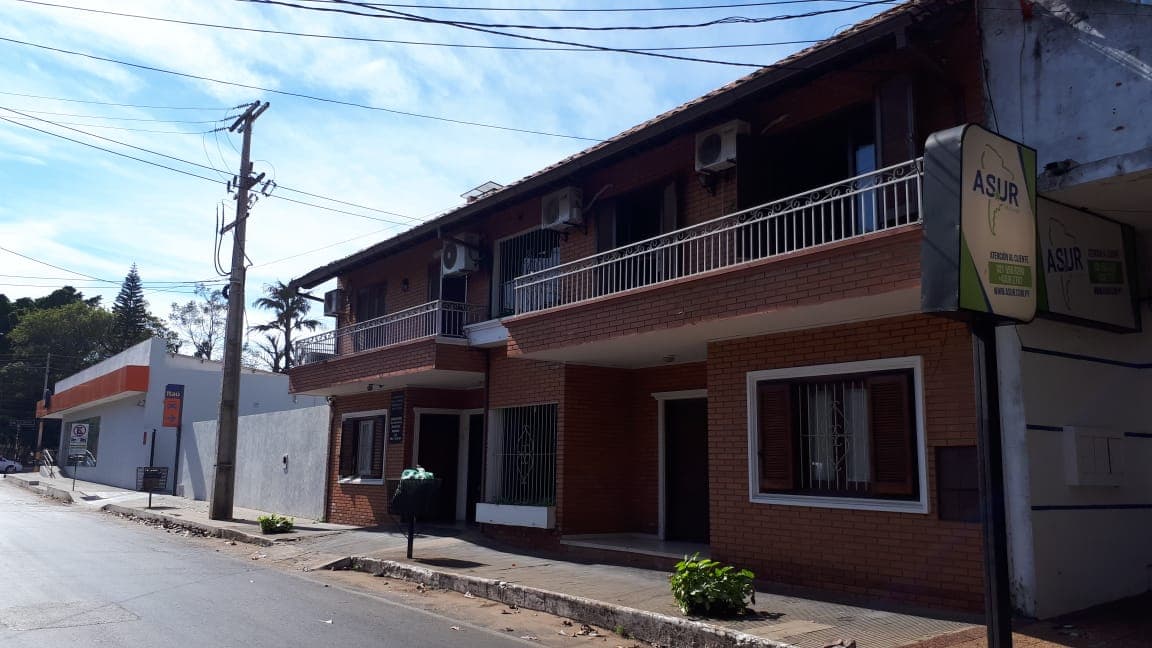 PROPIEDAD EXCLUSIVA EN EL CENTRO DE LUQUE, AL LADO DE ITAU – 2