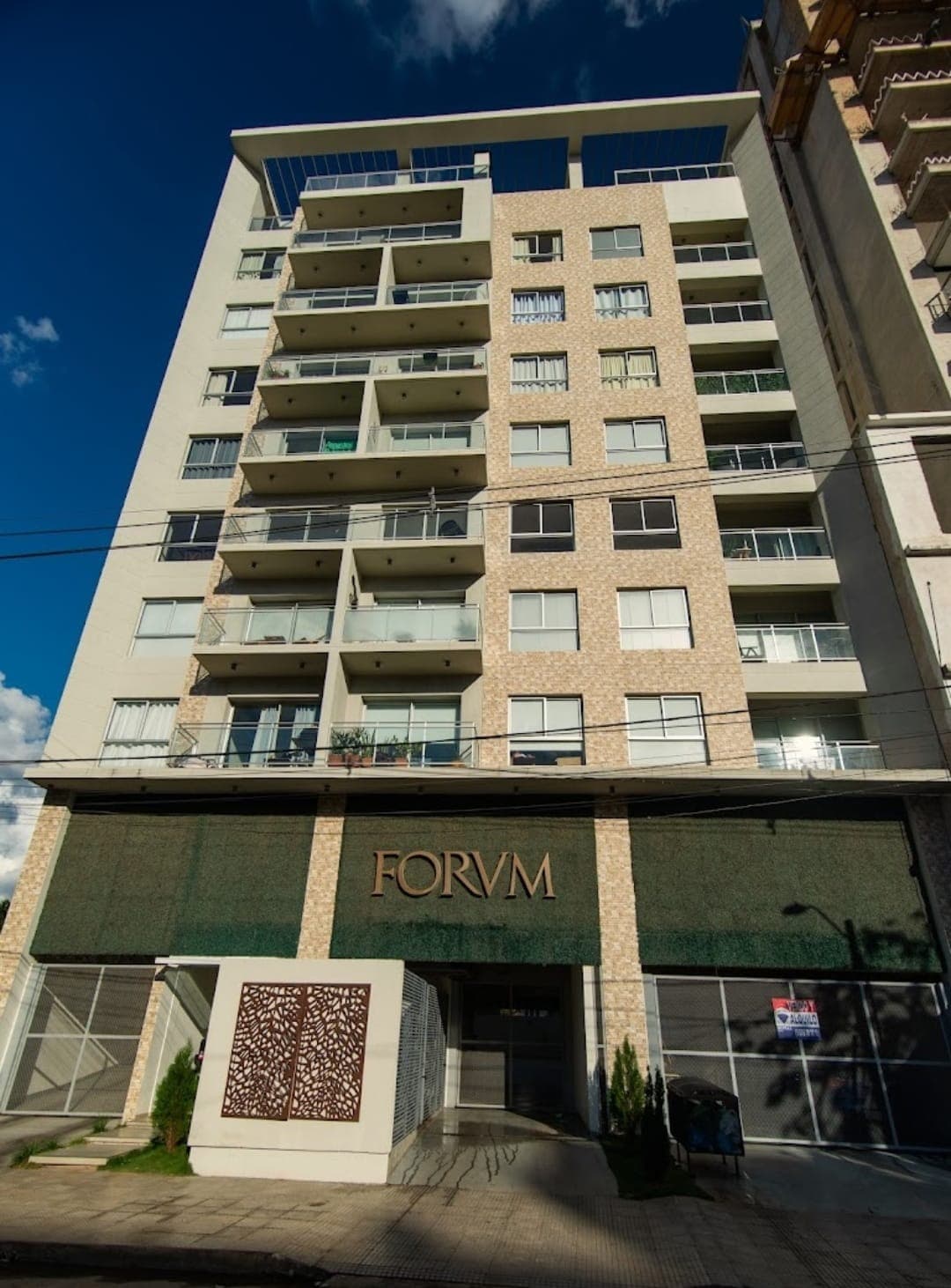 ¡Exclusivo Departamento en FORVM Villa morra!!!!