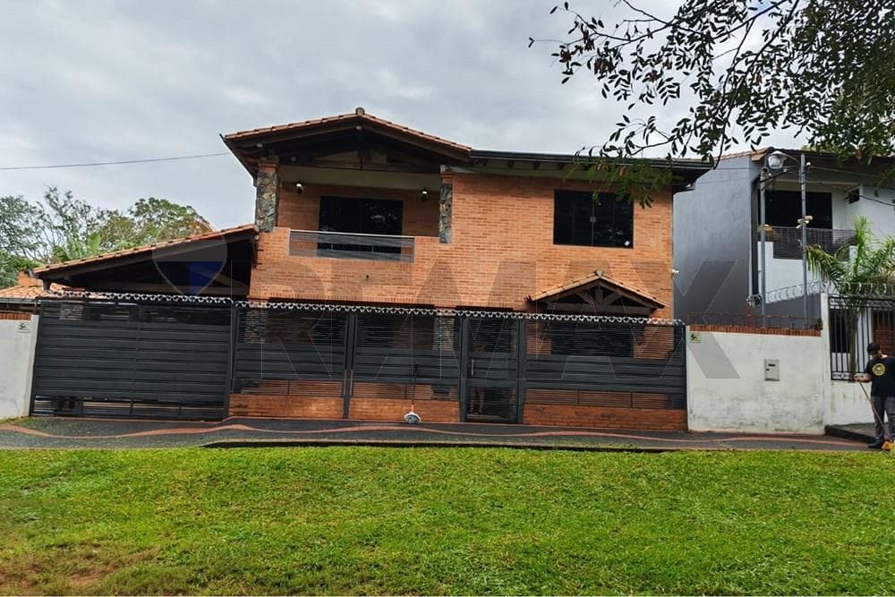 Casa en Alquiler - Villa Elisa, Central, zona centro