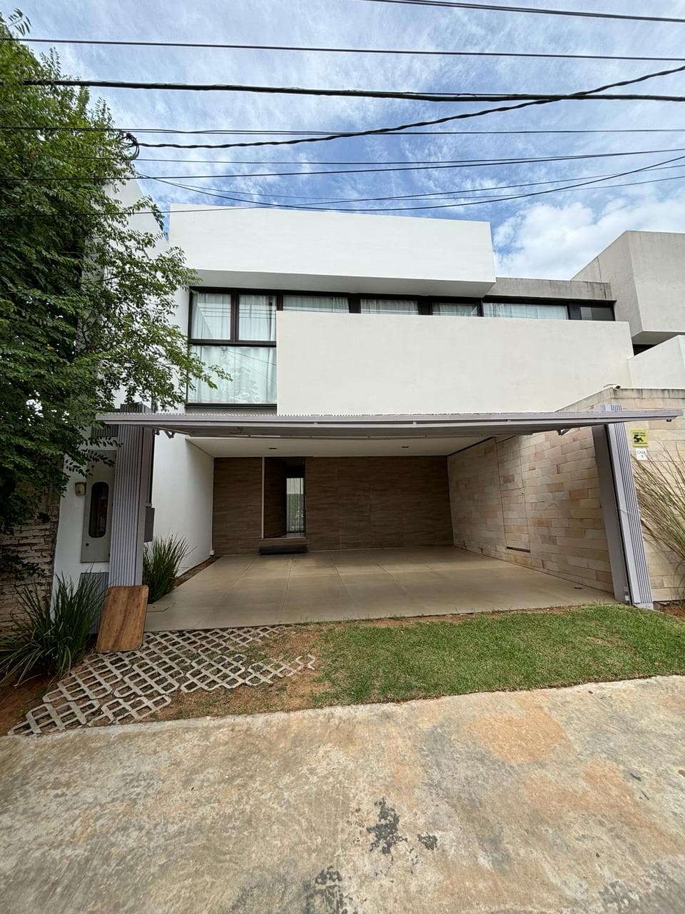 Casa Moderna Mburucuya