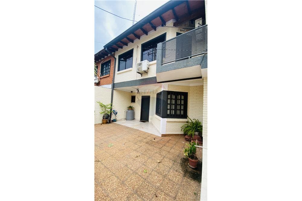 EN VENTA EXCELENTE DUPLEX EN FDO. DE LA MORA Z. NORTE – 2