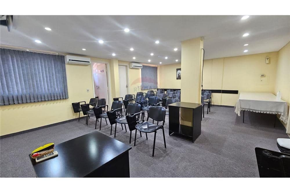 VENDO EDIFICIO CON RENTA SOBRE COLON EN ASUNCION – 2