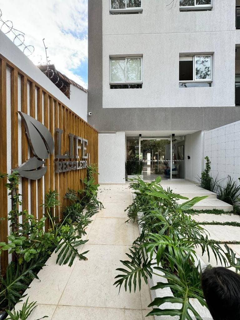 Venta de Departamento a Estrenar en Edificio Life Recoleta! 44m2 – 2
