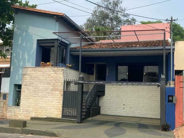 AMPLIA RESIDENCIA EN ALQUILER PARA EMPRESAS O VIVIENDA