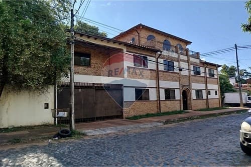 Alquilo casa en el barrio Villa Aurelia