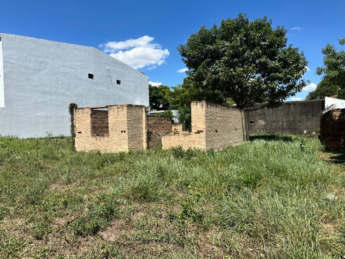 VENDO TERRENO EN LA ZONA DE LA CONMEBOL - LUQUE – 3