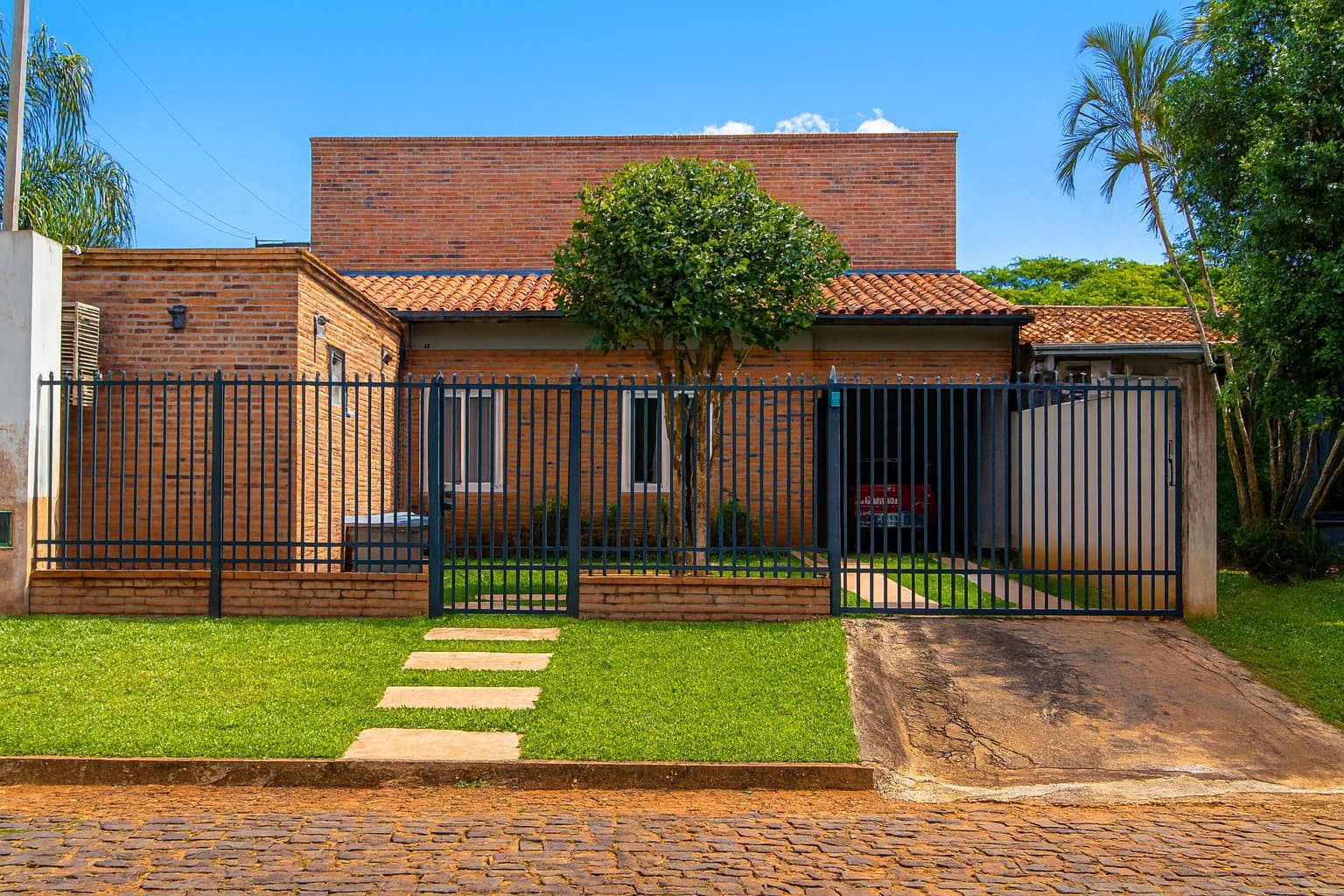 Vendo Casa De 3 Dormitorios En Luque