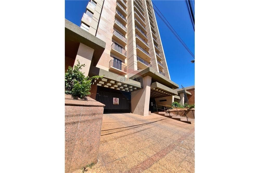VENDO HERMOSO PISO ENTERO EN EDIFICIO WILSON
