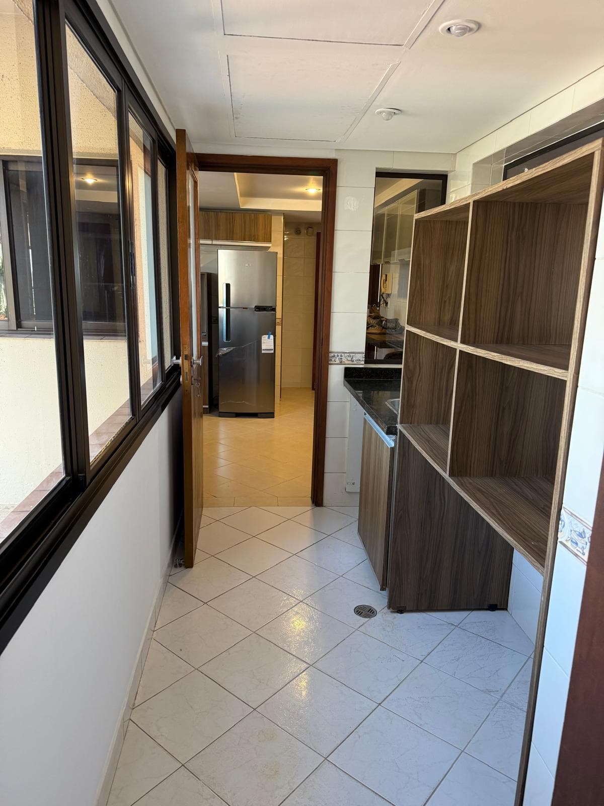 ¡hermoso Y Amplio Departamento De 287 M² En Las Mercedes, Asunción!
