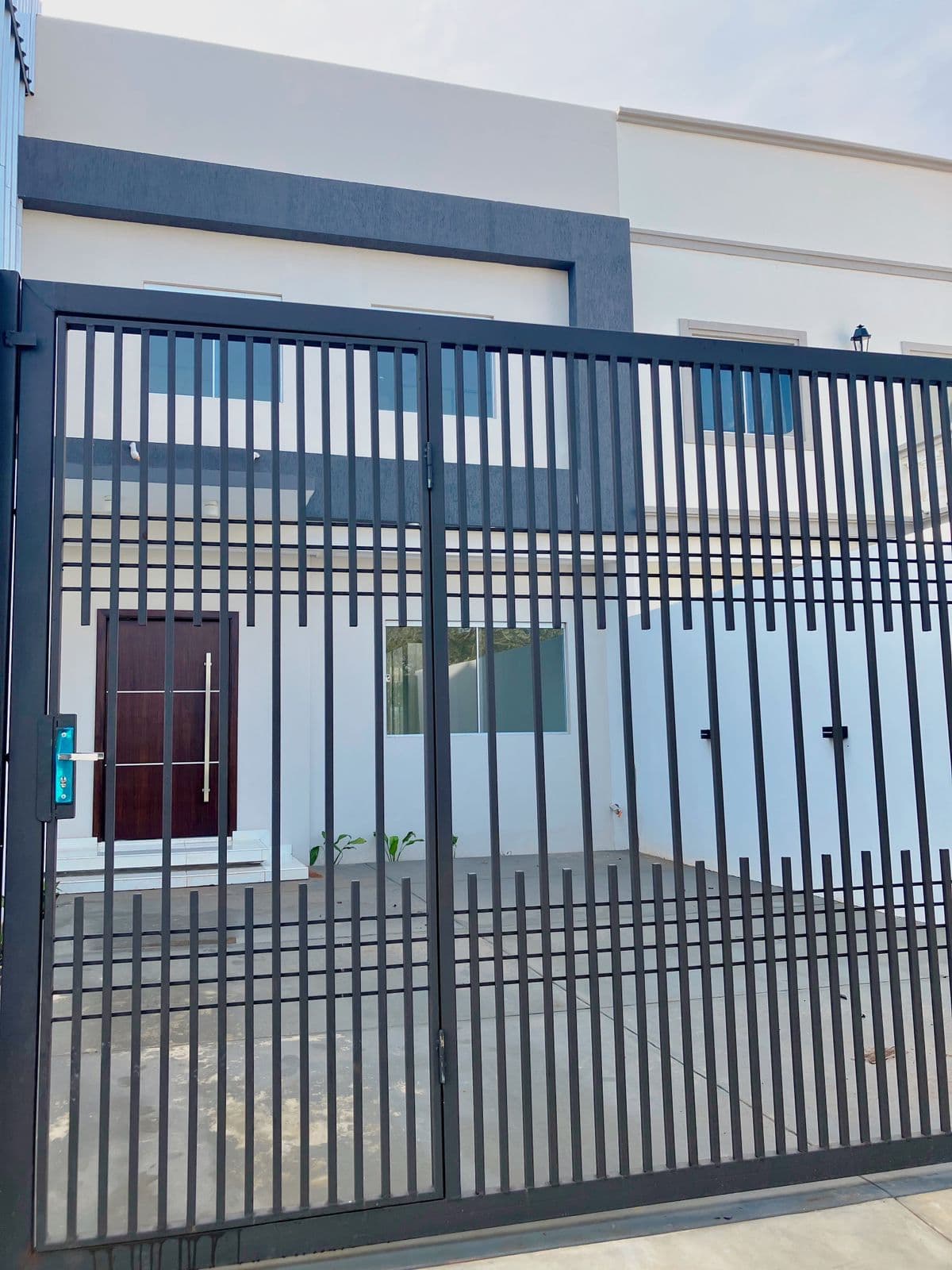 VENDO HERMOSO DUPLEX A ESTRENAR EN 4TO BARRIO DE LUQUE – 2