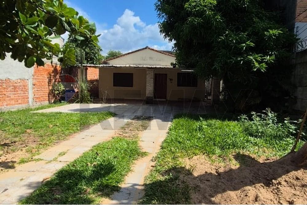 Casa a Refaccionar en Lambaré, Mbachio II