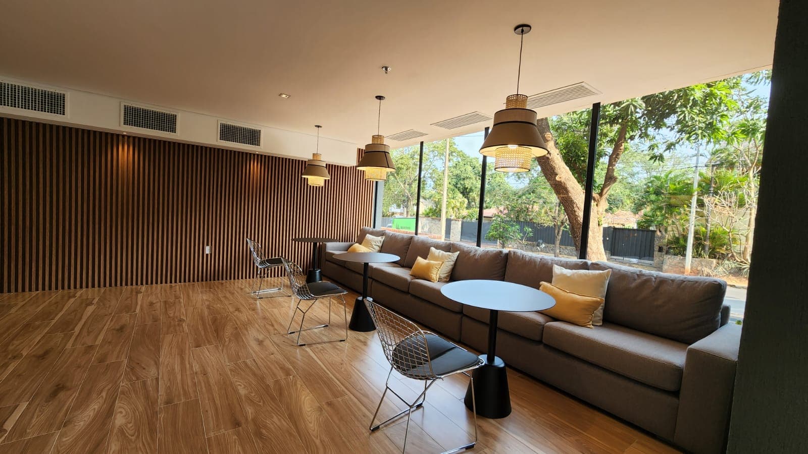 Departamento a Estrenar Amoblado de 2 dormitorios. – 3