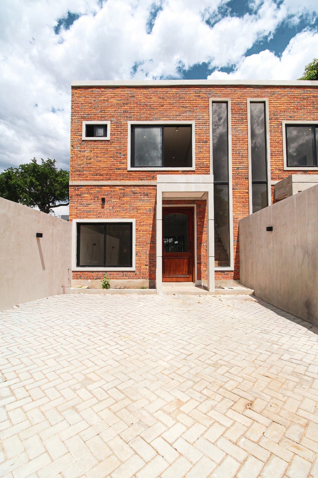 Duplex Itá Enramada, Lambaré. Asunción.