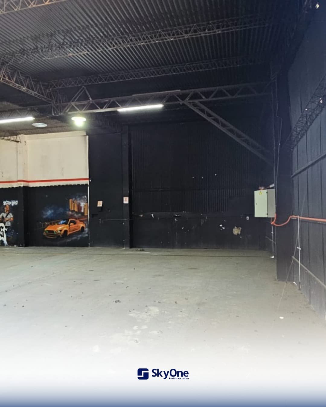 EN ALQUILER SHOWROOM CON OFICINAS Y DEPÓSITO – LOS LAURELES – 3