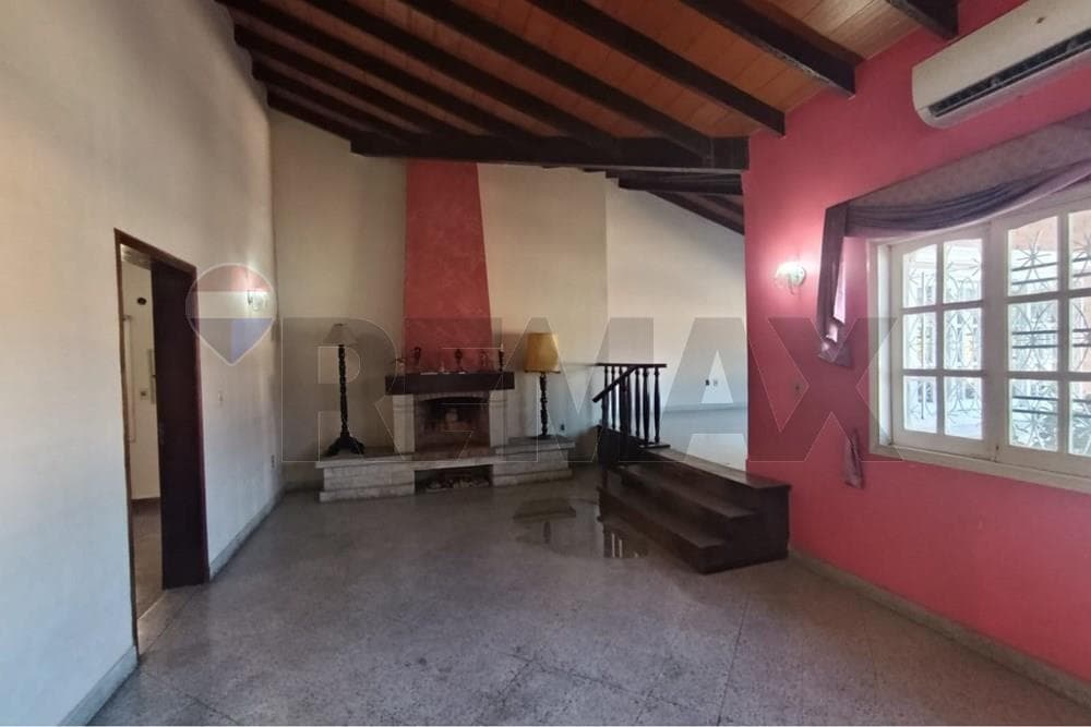 CASA EN ALQUILER - BARRIO OBRERO – 3