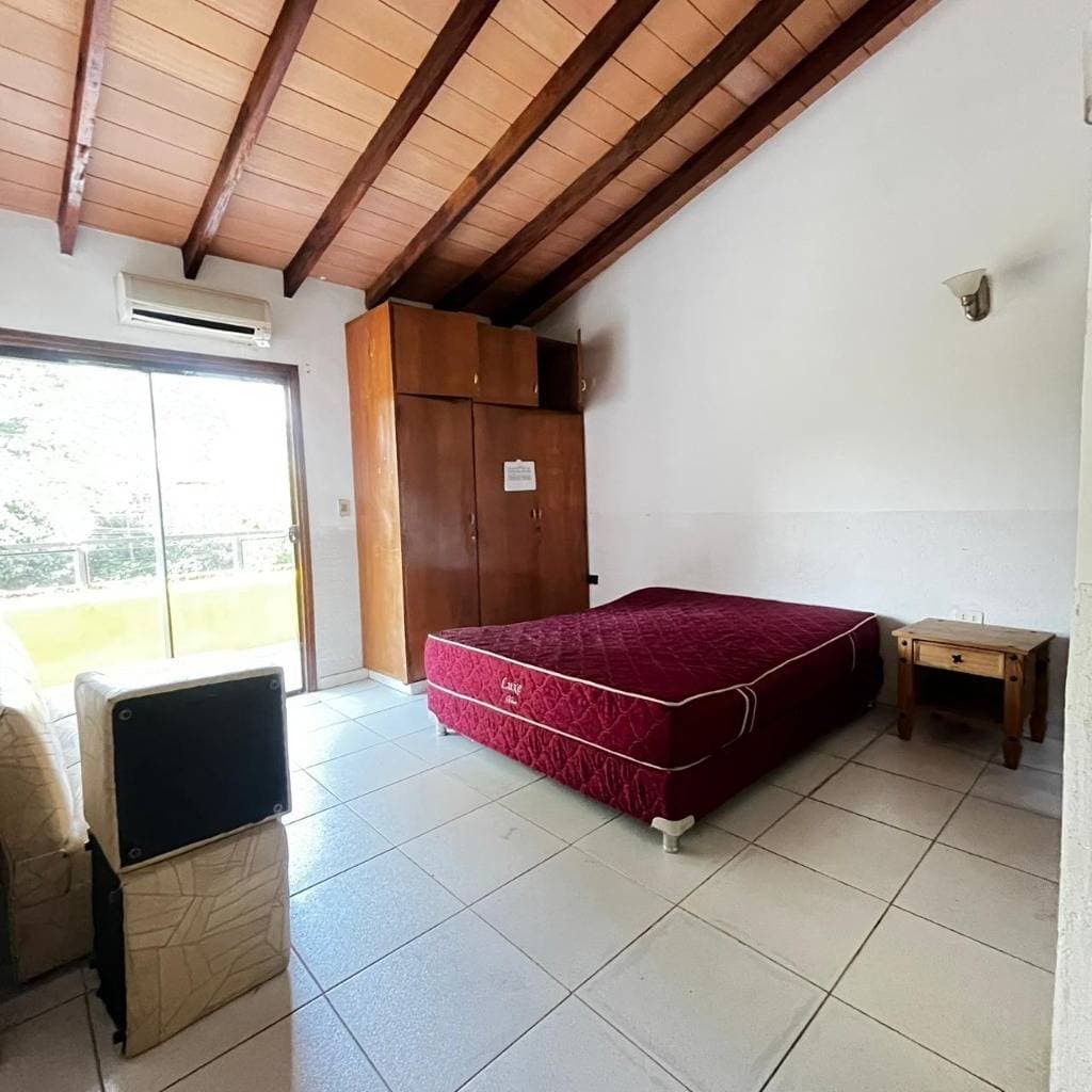 Alquilo depto de 3 dorm. en Barrio Herrera – 3