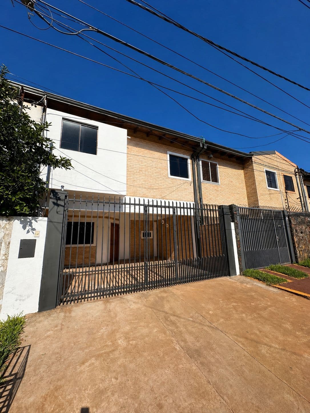 ALQUILO DUPLEX EN ZONA PINEDO