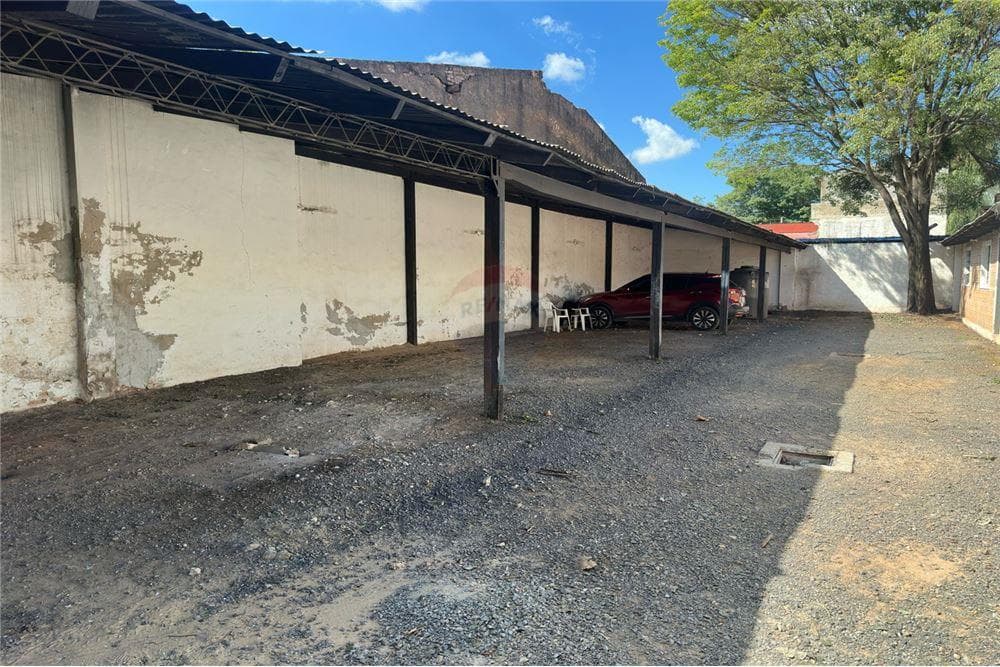 ALQUILO LOCAL ESPECIAL PARA BANCO, OFICINAS – 2