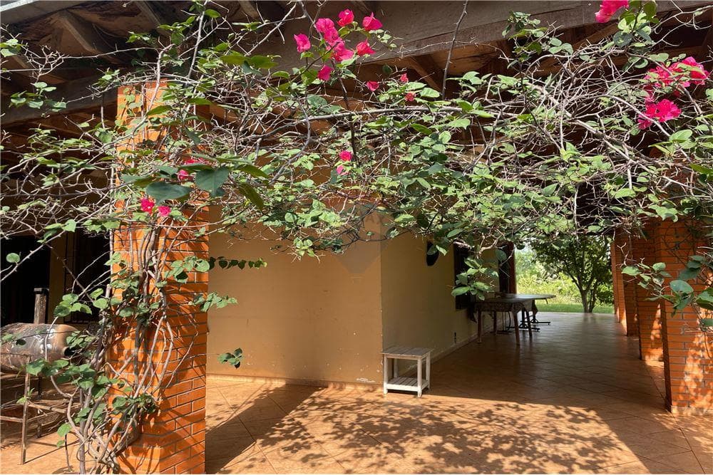 GRANJA HOSTAL - CARAPEGUA – 2