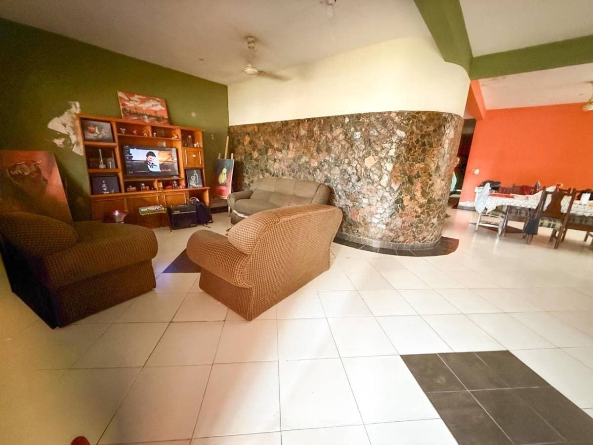VENDO PROPIEDAD EN FDO DE LA MORA, – 3