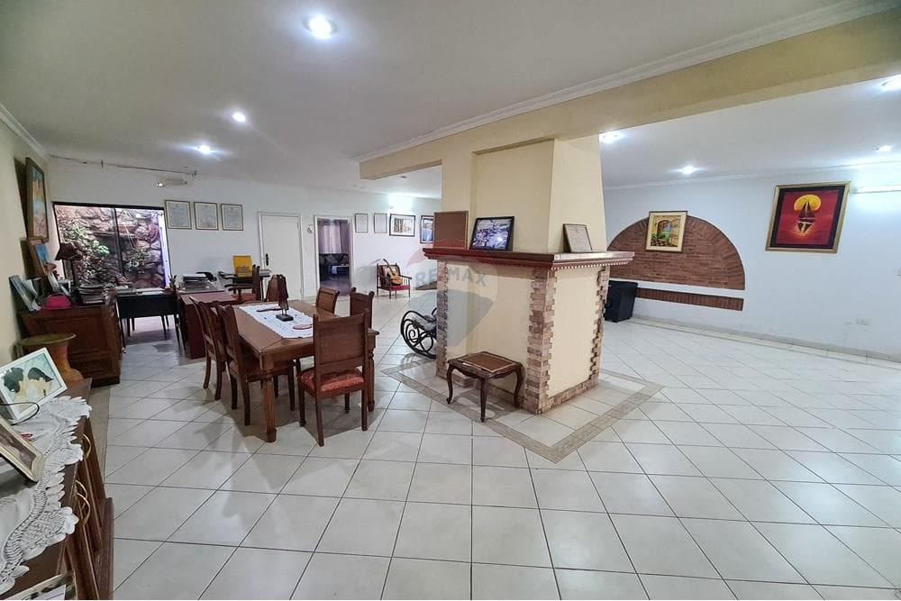 Vendo importante propiedad en Trinidad – 2