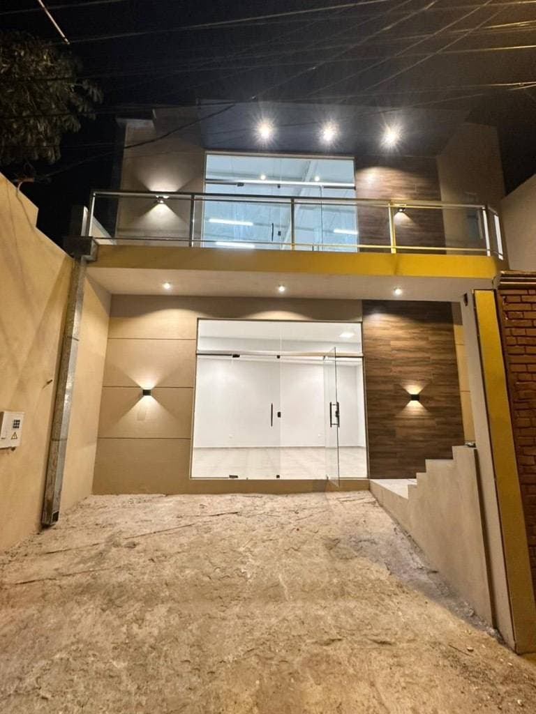 Alquilo Salones Comerciales En El Barrio Trinidad – 2