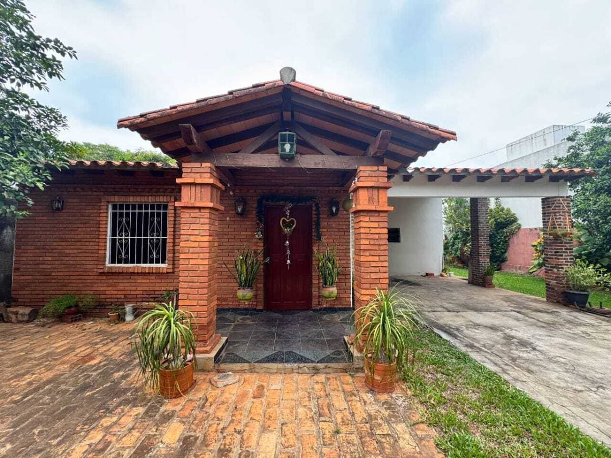 Casa en Venta , Luque