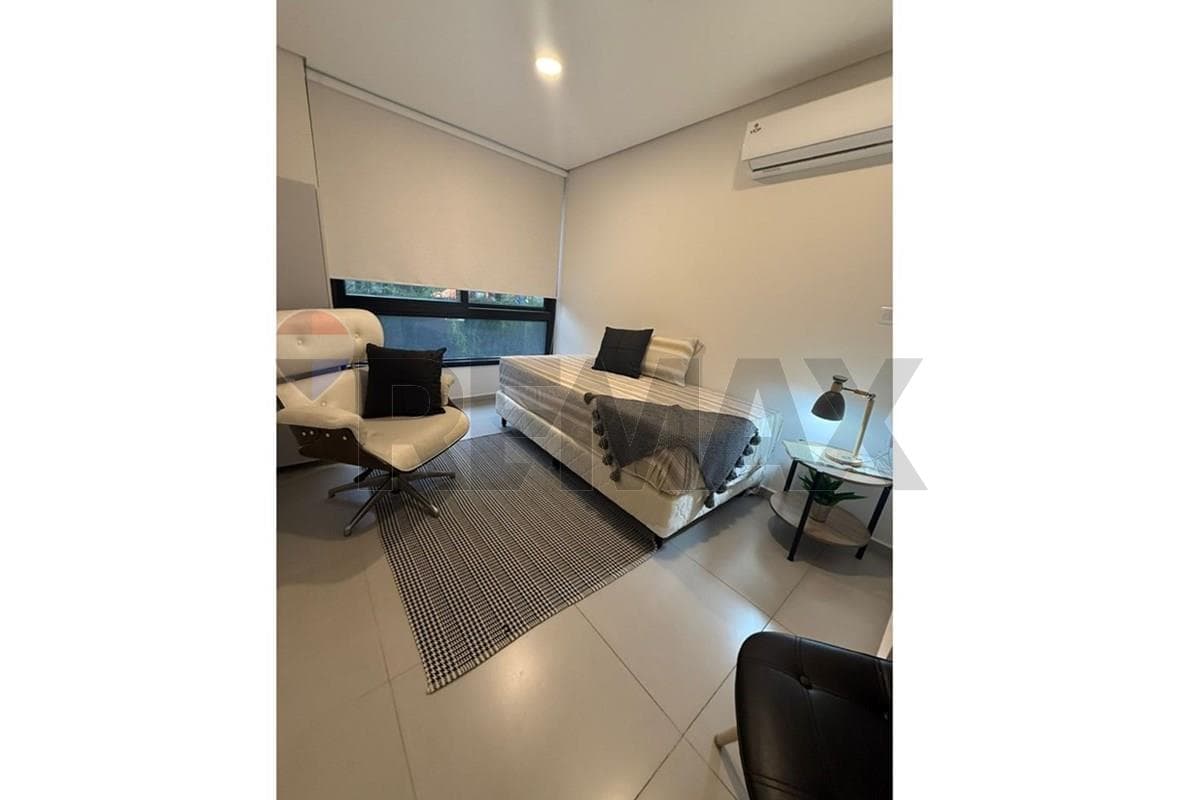Departamento con Jardín - Alquiler - Ycuá Satí, Asunción, Paraguay – 2