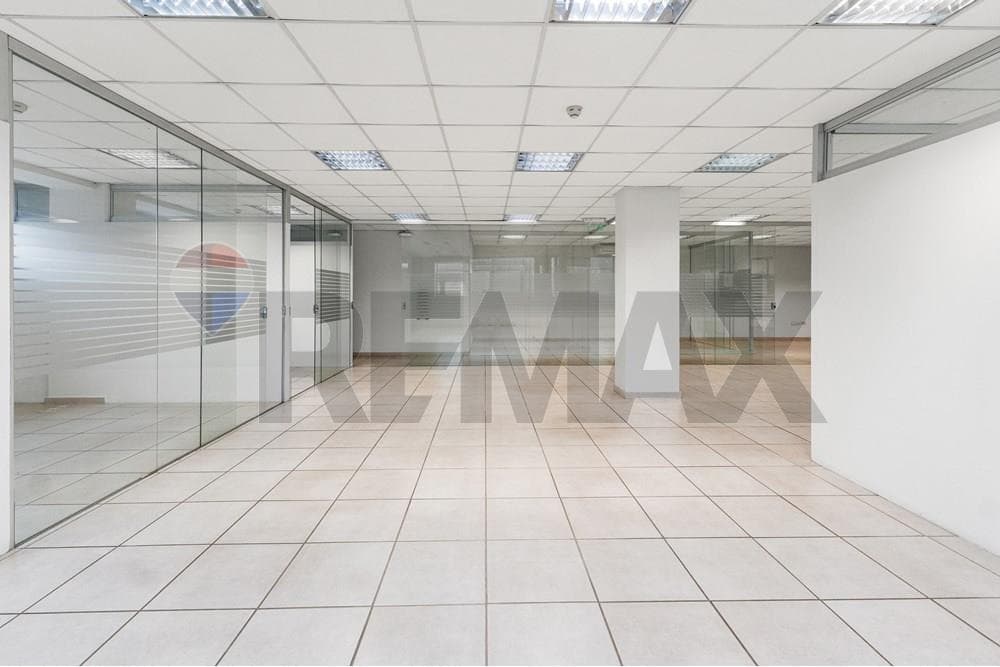 EN ALQUILER | OFICINAS CORPORATIVAS EN EDIFICIO BUSINESS CENTER – 2