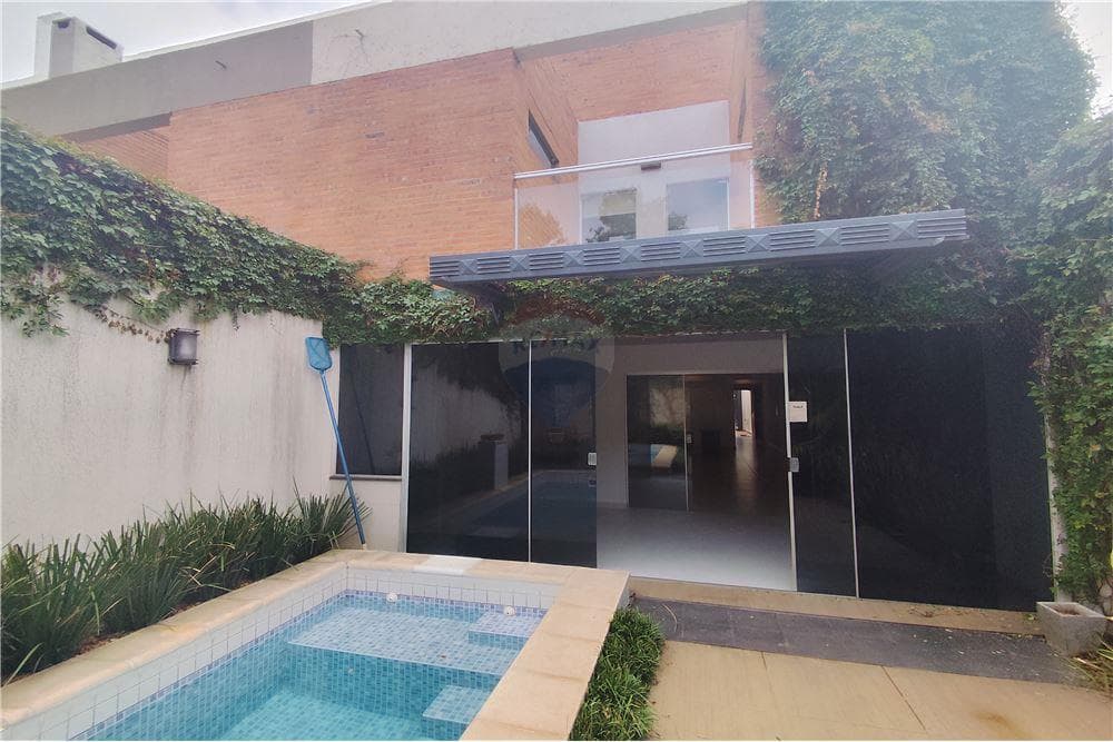 ALQUILO DÚPLEX EN BARRIO LAS LOMAS – 2