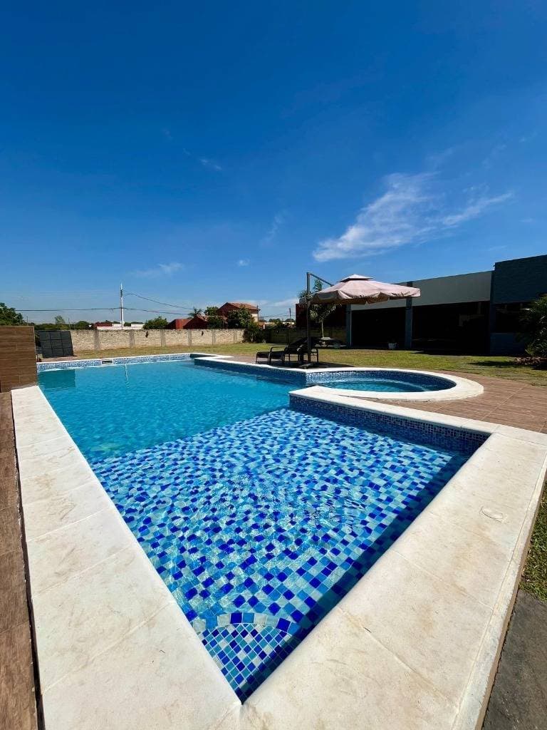 EN ALQUILER ! CASA EN BARRIO CERRADO YTORORO COUNTRY CLUB EN ALQUILER !!! – 3
