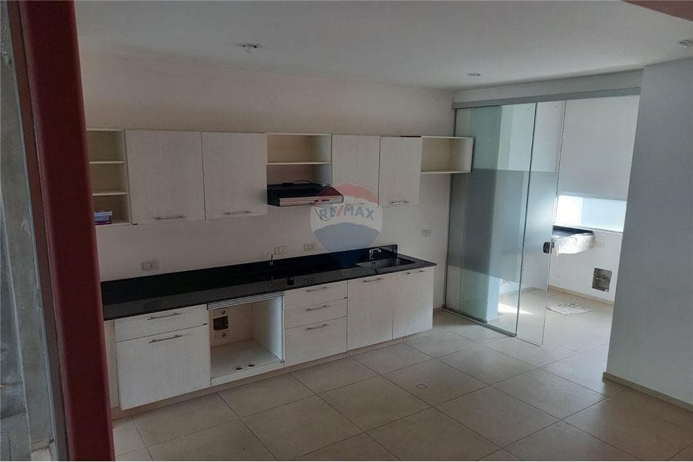 ALQUILO DUPLEX SOBRE AVENIDA VENEZUELA – 3