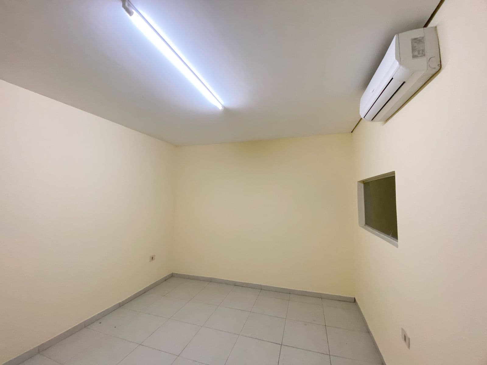 TINGLADO SEMINUEVO EN MARIANO ROQUE ALONSO DE 1.000 M2 – 3