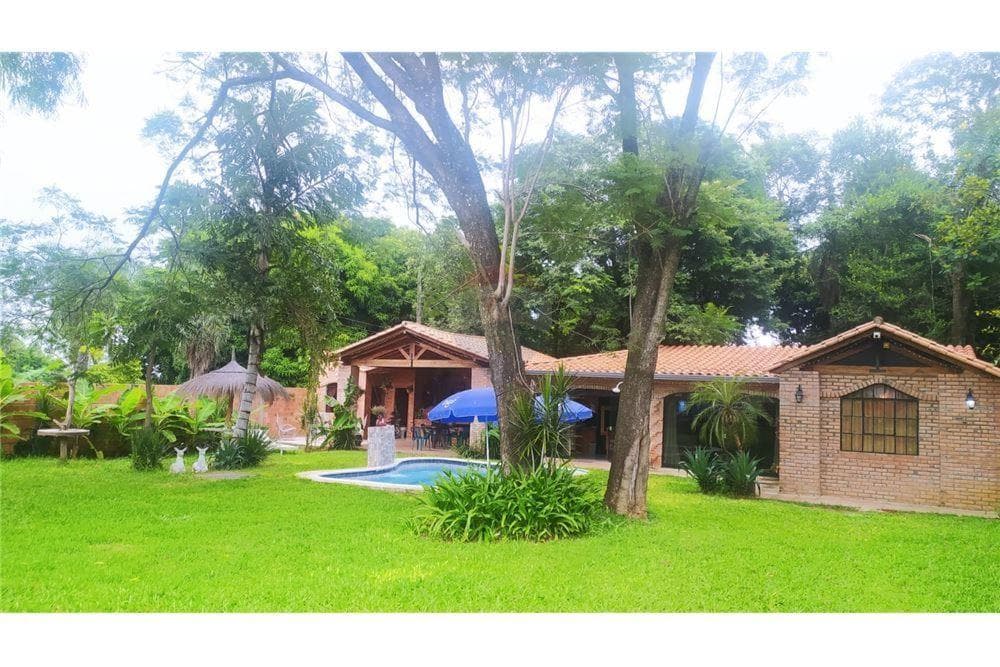 ALQUILO CASA CON PISCINA-AMOBLADA- ITAUGUA