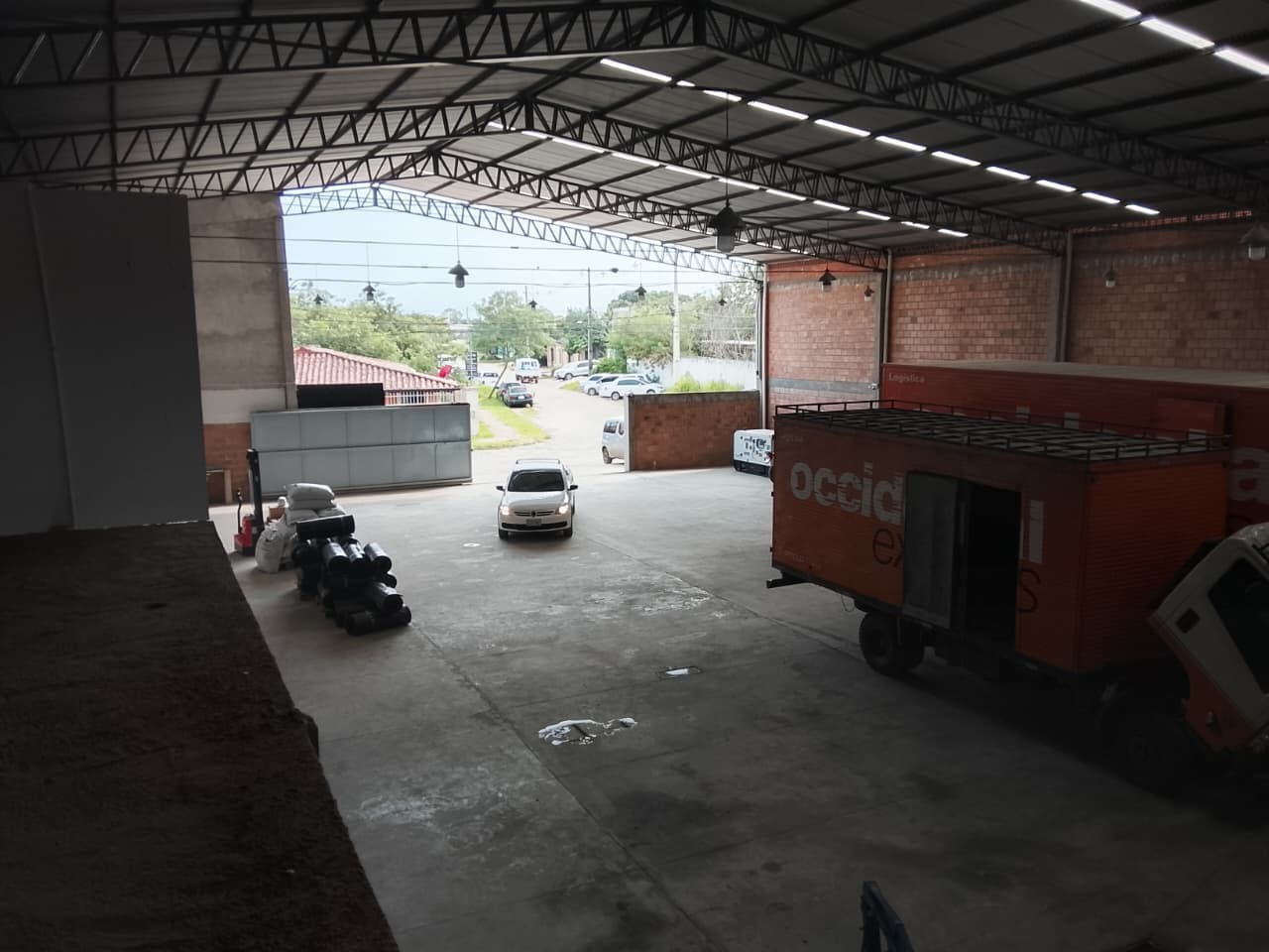 VENTA O ALQUILER DE DEPOSITO ZONA MARIANO ROQUE ALONSO