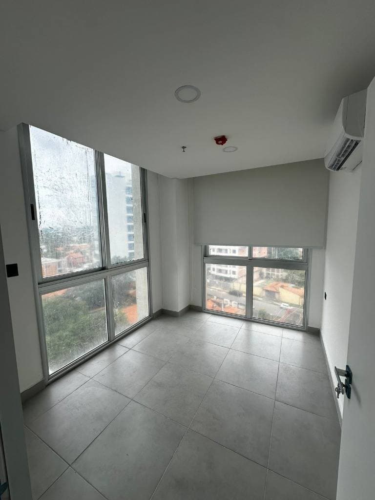 En Alquiler Departamento a estrenar en Ycua sati - Zona paseo la galeria – 2