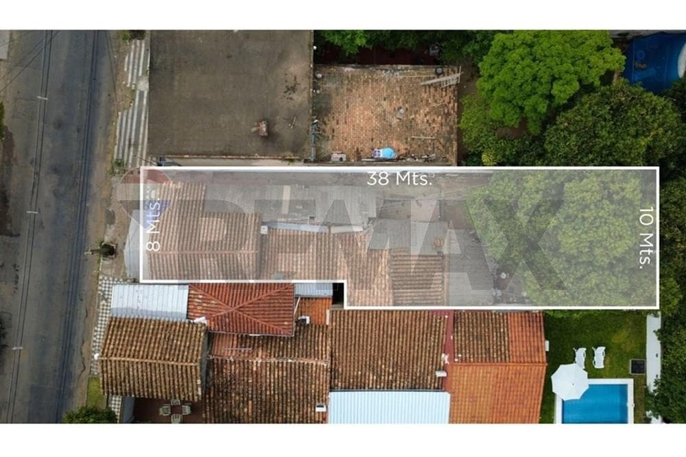 CASA A DEMOLER EN BARRIO BELLA VISTA