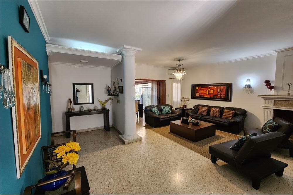 Venta de Residencia en Pinoza Asunción – 2