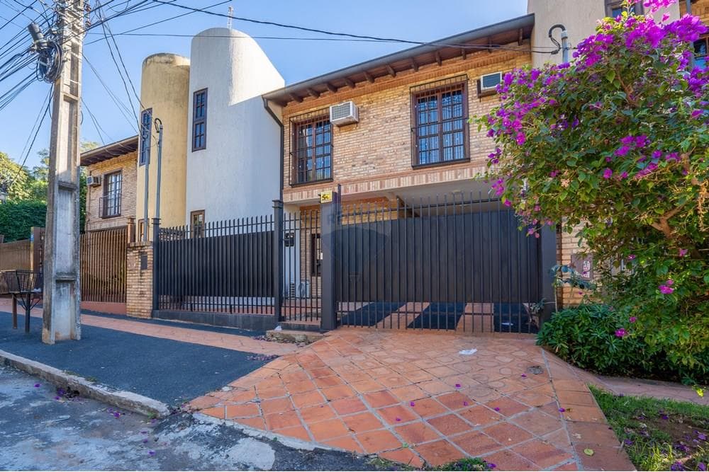 VENDO-DUPLEX-BARRIO HERRERA – 3