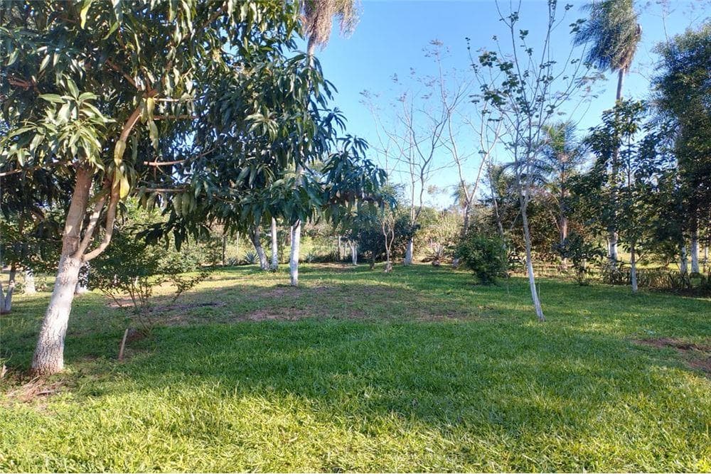 Vendo Casa con 4 terrenos en Guayibity 1 - Itaugua