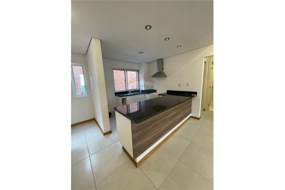 Vendo departamento con renta activa en Las Lomas . – 2