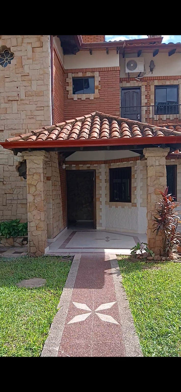 ALQUILO CASA DUPLEX PARA USO COMERCIAL EN VILLA MORRA – 3