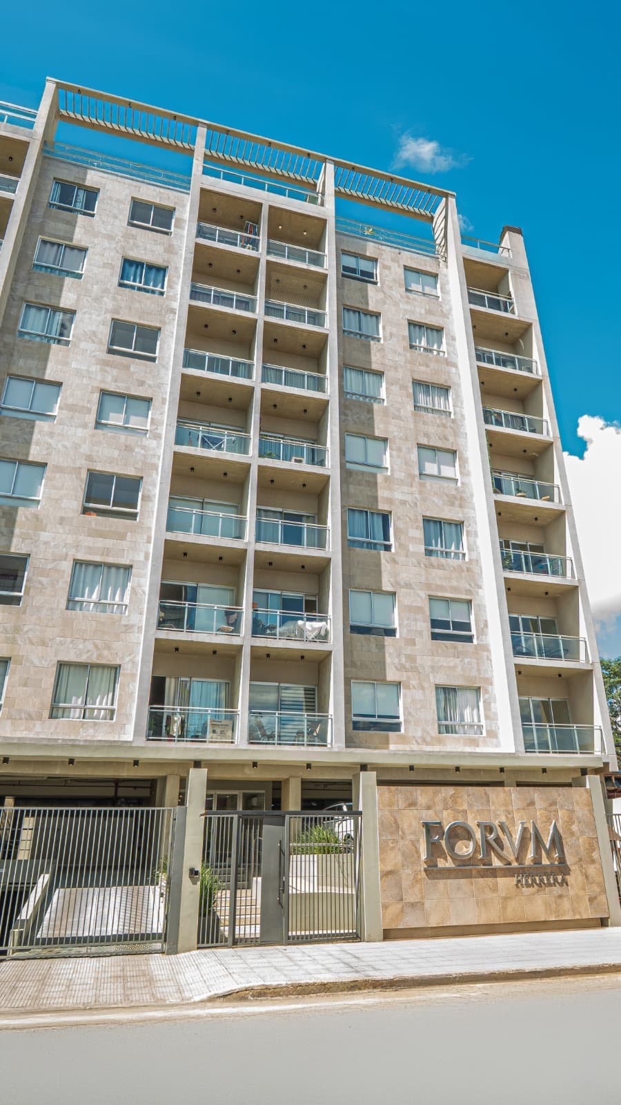 Vendo departamento en Forvm Herrera
