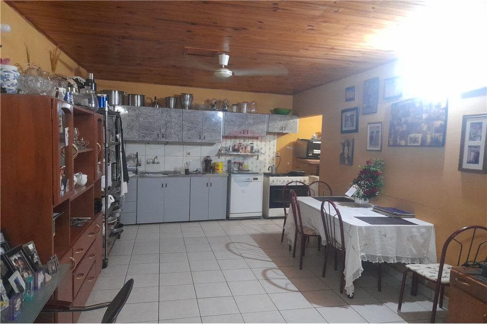 BUENA CASA CON EXCELENTE UBICACION EN VENTA EN LAMBARE – 3