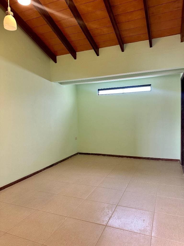 CASA EN LAS MERCEDES ASUNCION PARA VIVIENDA U OFICINA – 3